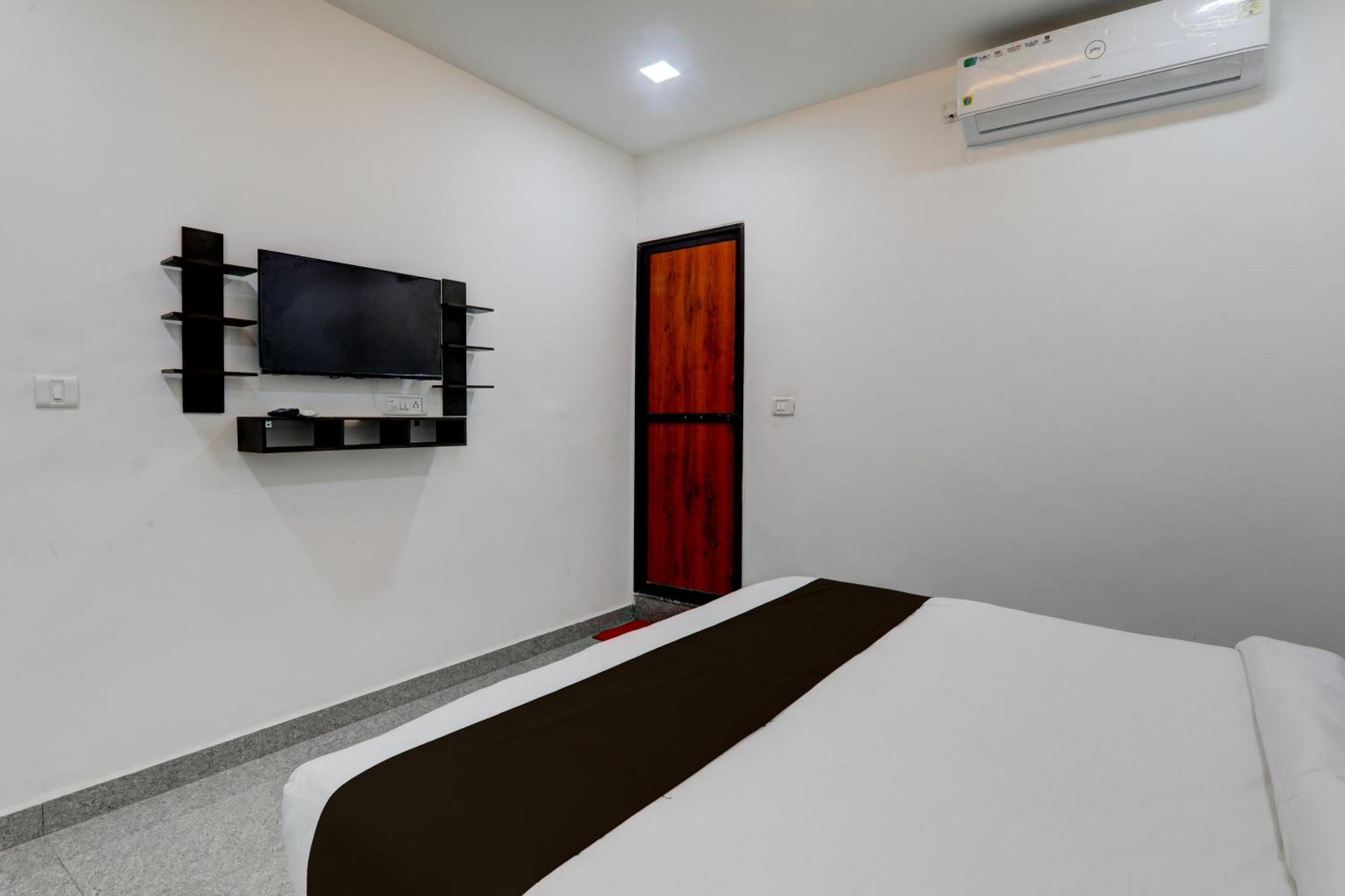 Super Hotel O Flagship Hotel Mk Palace Lucknow Exteriör bild