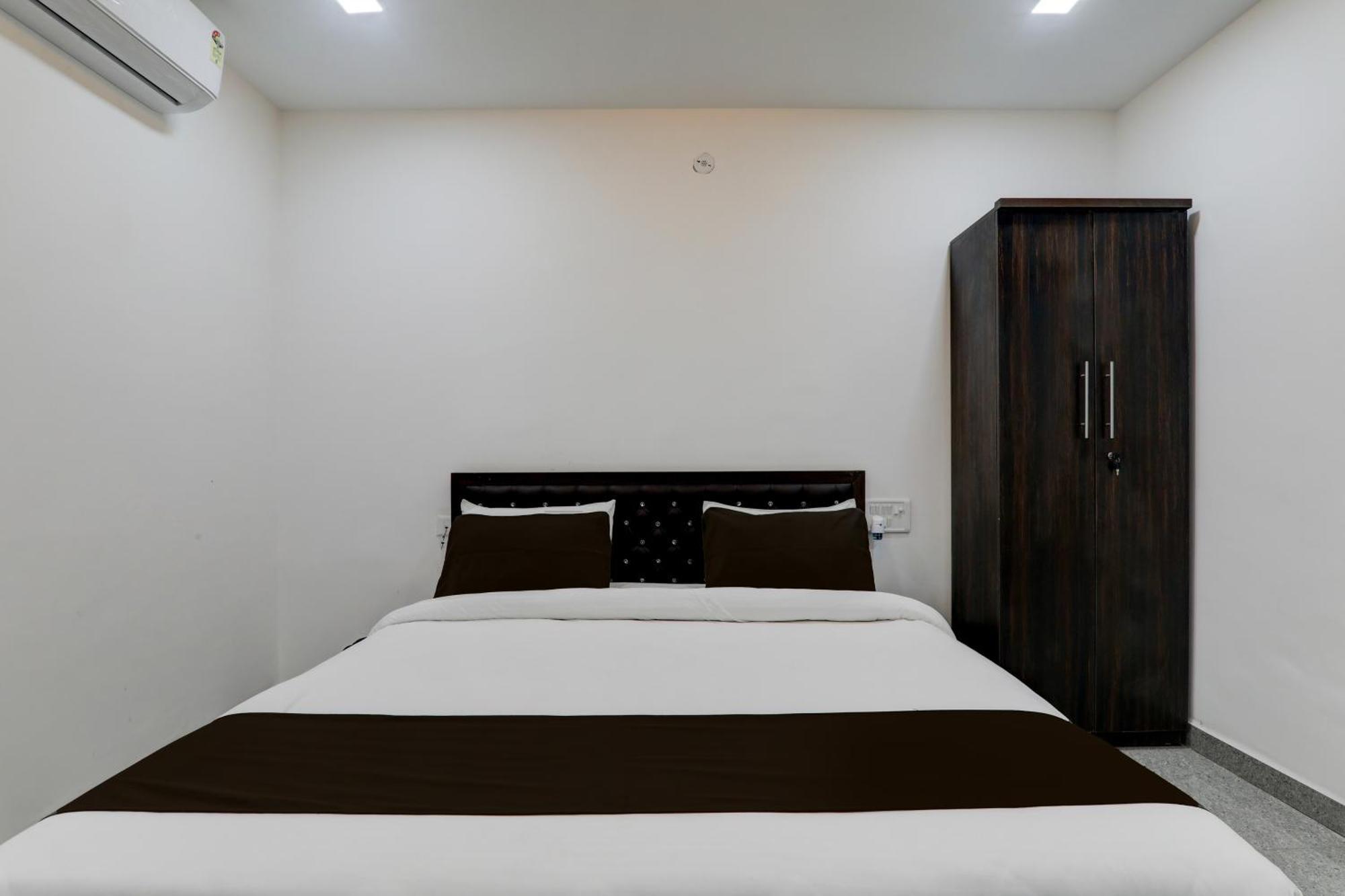 Super Hotel O Flagship Hotel Mk Palace Lucknow Exteriör bild