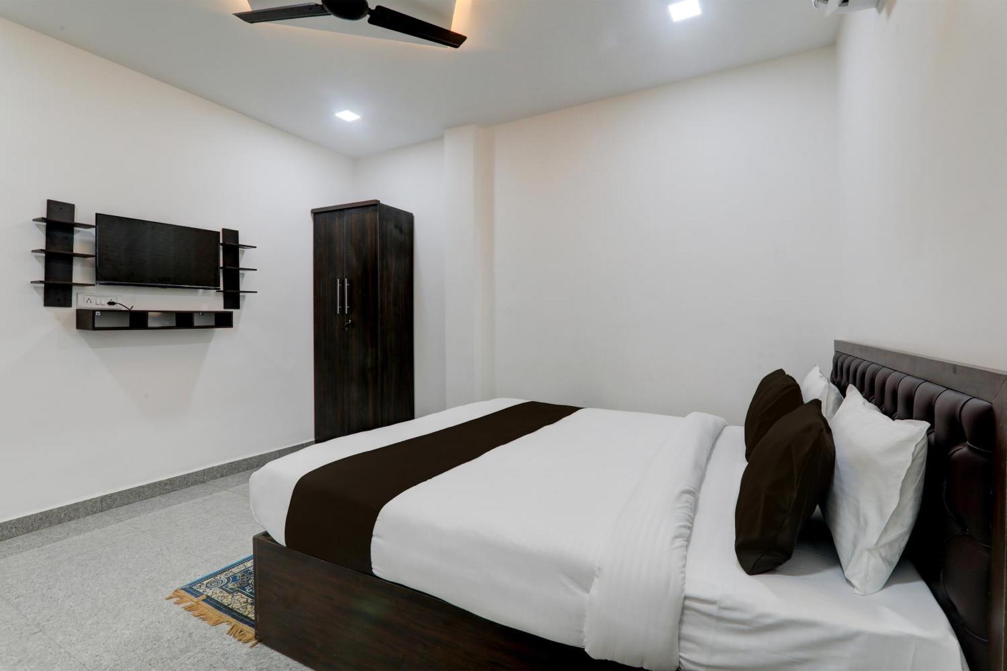 Super Hotel O Flagship Hotel Mk Palace Lucknow Exteriör bild