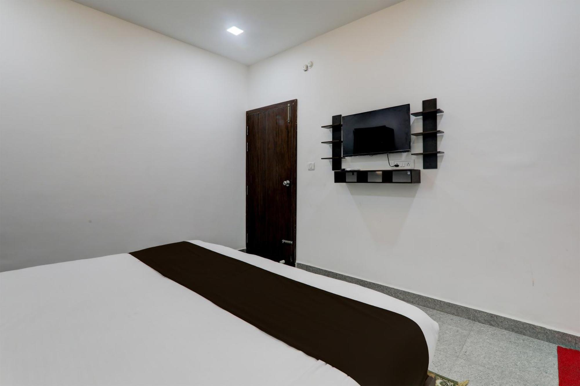 Super Hotel O Flagship Hotel Mk Palace Lucknow Exteriör bild